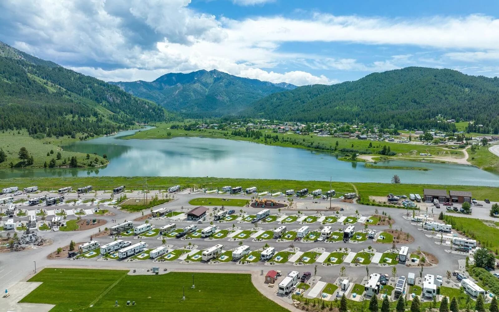 Alpine Valley RV Resort lodge photo