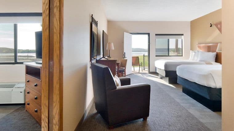 Cedar Shore Resort Oacoma lodge photo