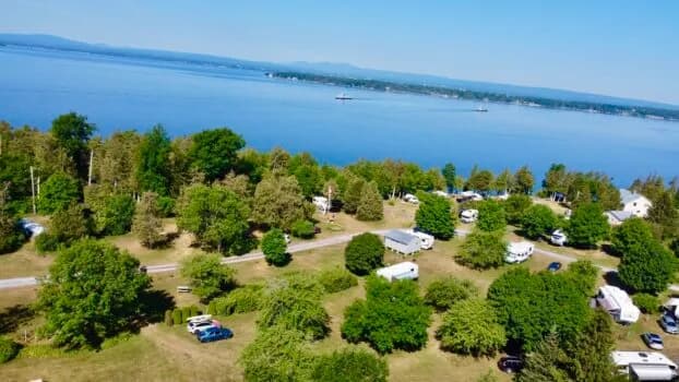 Champlain Resort Adult Campground lodge photo