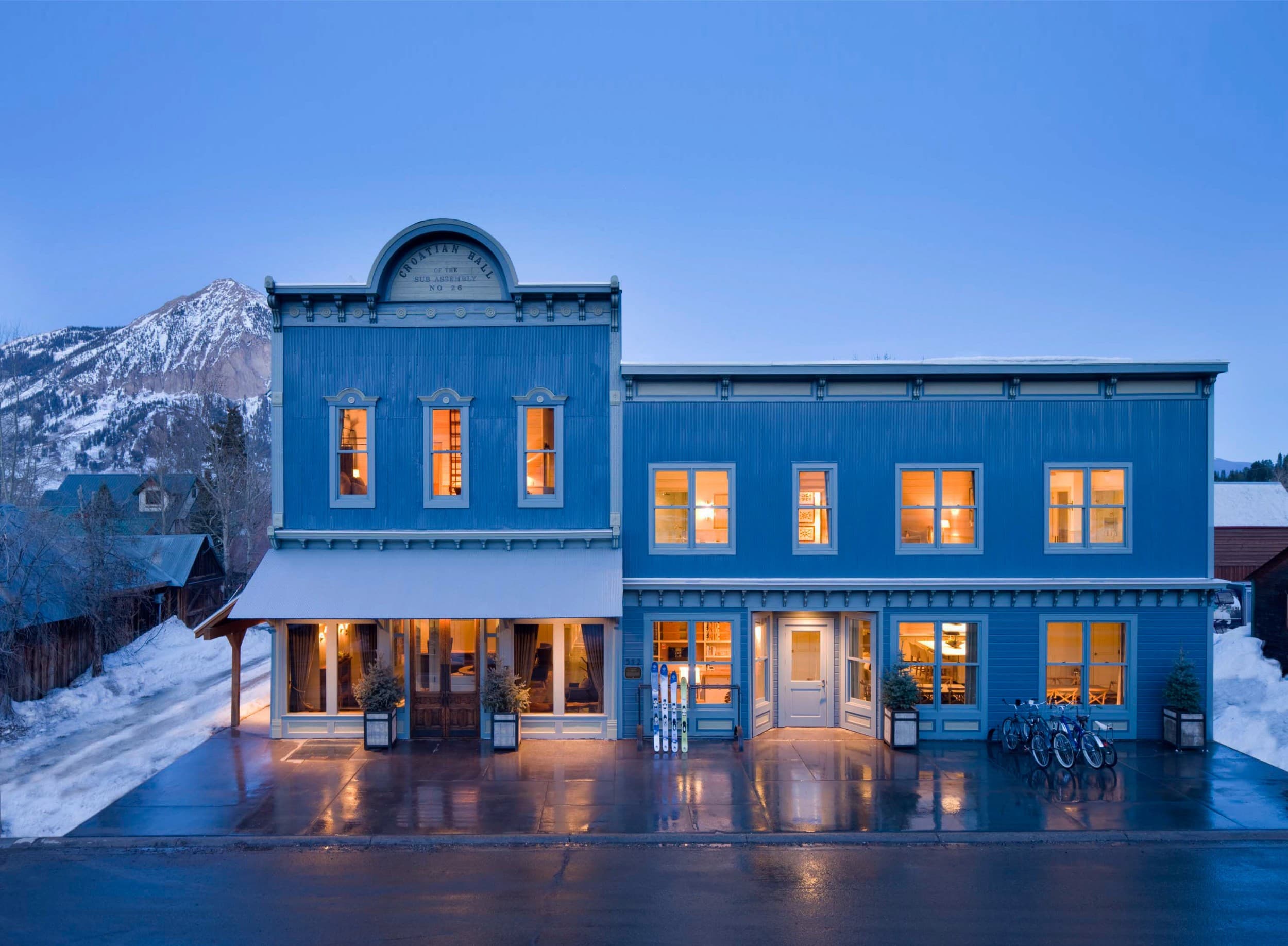 Eleven Scarp Ridge Lodge lodge photo