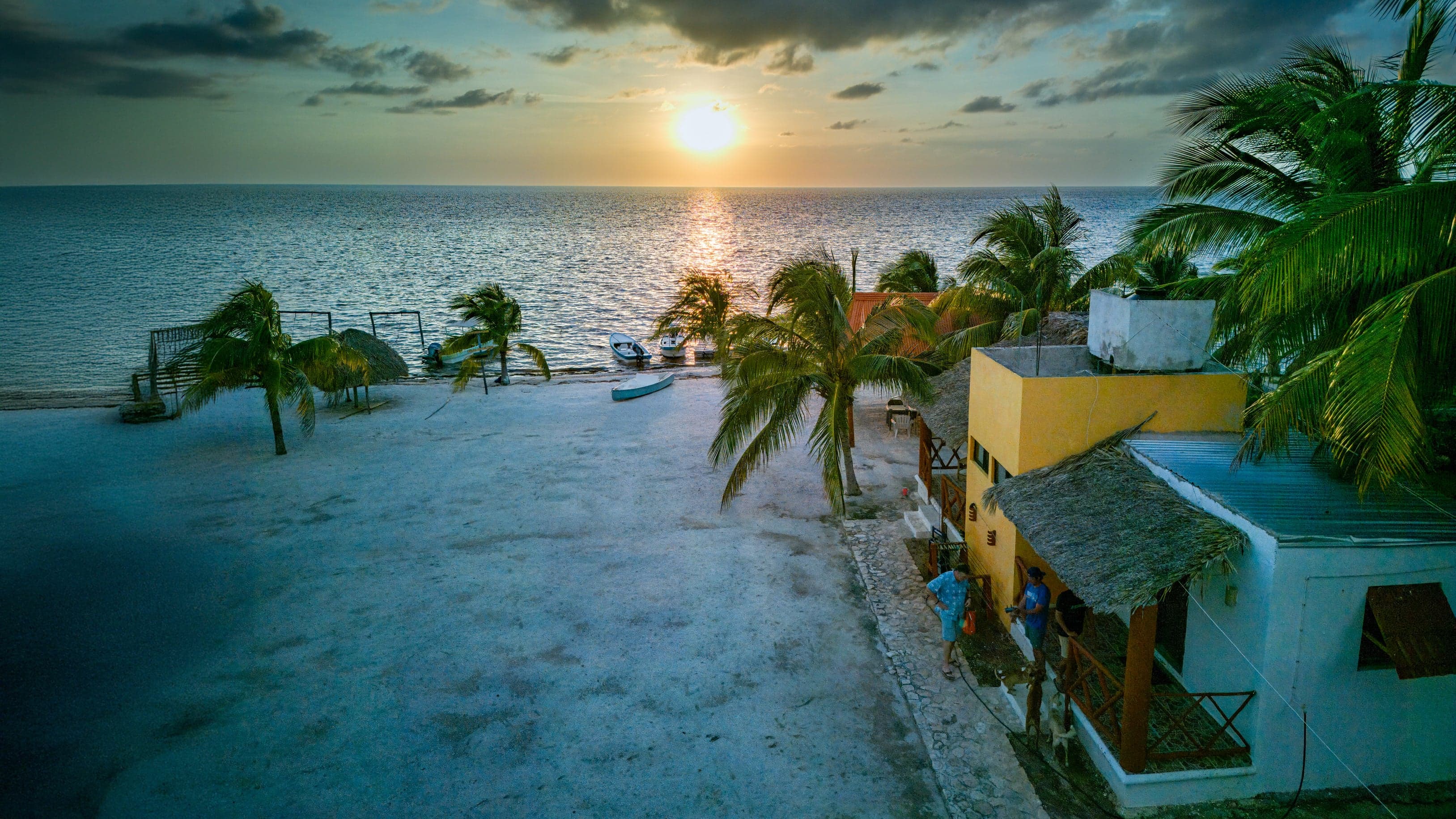 Isla del Sabalo lodge photo
