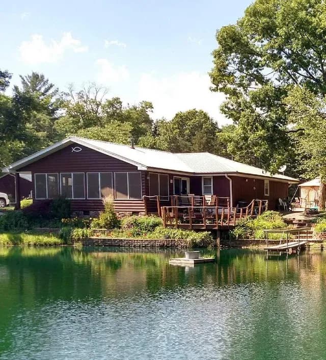 Lake Shelbyville Fishing Lodges IL lodge photo