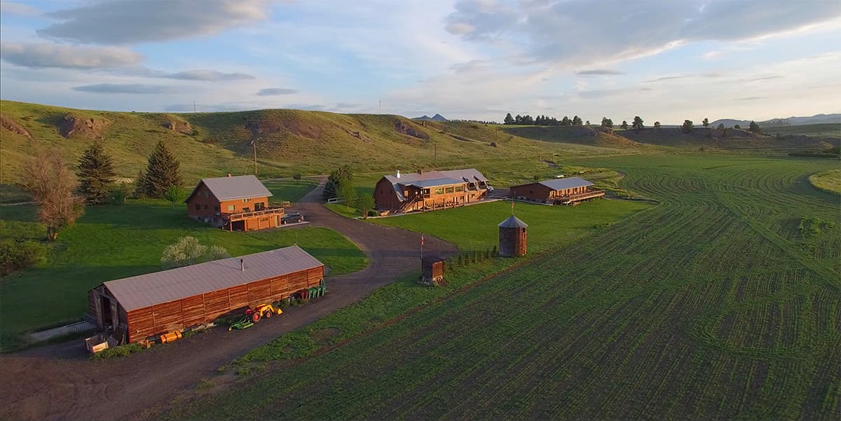 Missouri River Ranch lodge photo