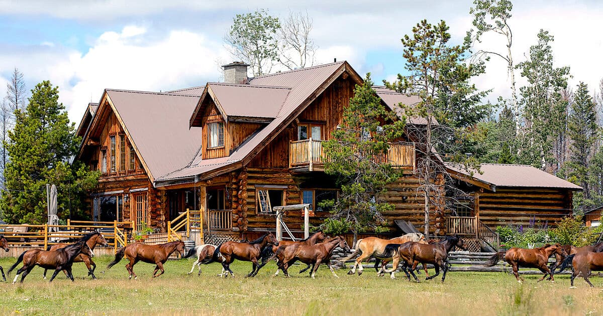 Siwash Lake Wilderness Resort & Ranch lodge photo
