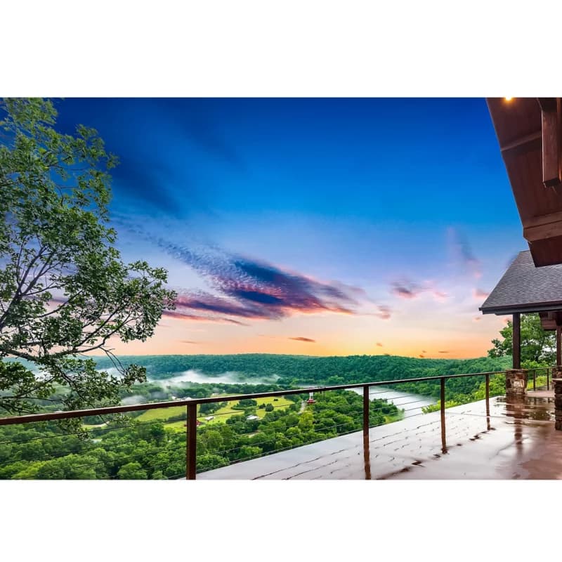 The White River Inn lodge photo