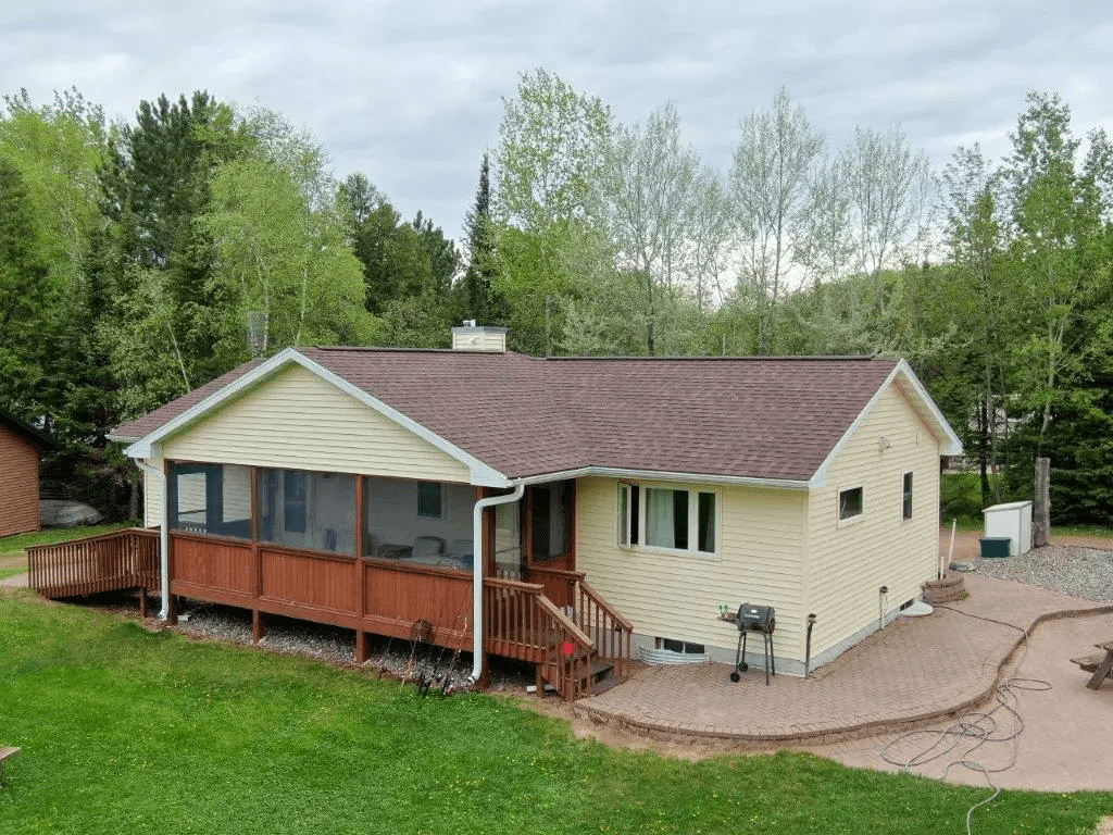 Wind Drift Resort lodge photo
